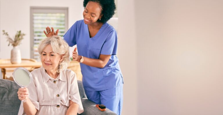 The Benefits of Having an Aide in Independent Senior Living: A Simple Guide